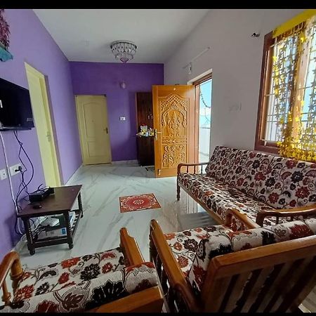 Kurinji Illam Hotell Kodaikanal Exteriör bild
